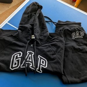 Women's Gap sweatsuit